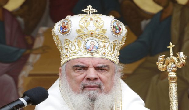 Biserica Ortodoxă Română sărbătorește 100 de ani de la ridicarea la Patriarhie: 16 sfinți români, canonizați | VIDEO