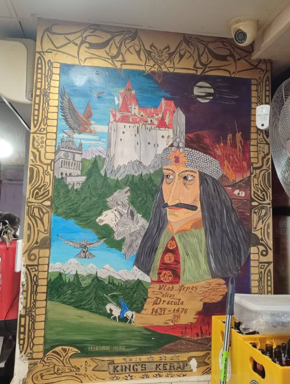 Șaormeria unui român din Ibiza face furori cu o pictură murală: „Cel mai bun kebap de la mine din oraș, asta este pe perete”