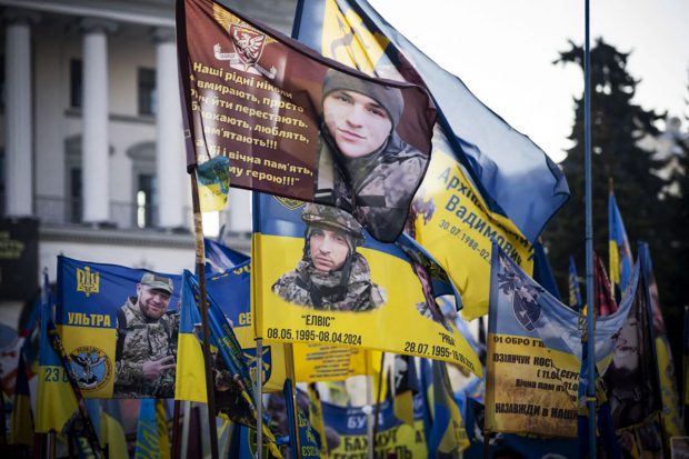 Ucrainenii vor să lupte până la capăt, indiferent de sprijinul american. Ce spun despre armistițiu și despre condițiile lui Vladimir Putin – sondaj