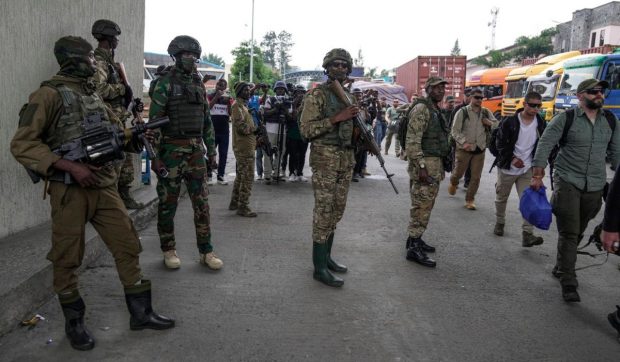 Jandarmi din Vâlcea, în concediu fără plată pentru a lupta în Congo alături de mercenarii lui Horațiu Potra