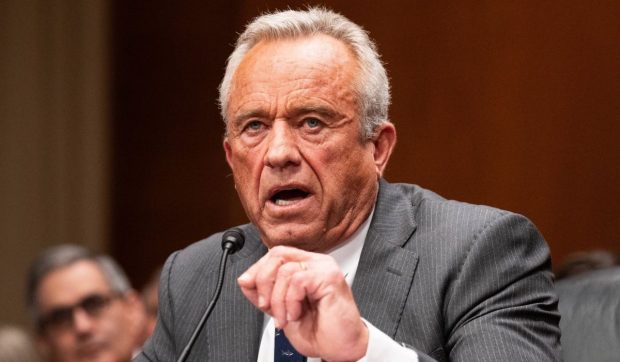 Antivaccinistul Robert F. Kennedy Jr., validat de Senatul SUA în funcția de secretar al Sănătății în guvernarea Trump