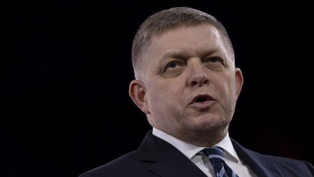 Robert Fico sare în apărarea lui Vladimir Putin și spune că Rusia a avut „motive serioase” să lanseze invazia în Ucraina