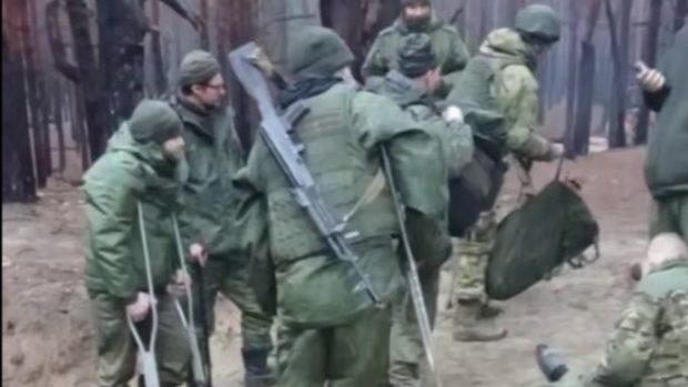 Cum sunt fortați să lupte soldații ruși invalizi: „Ești în cârje, vei intra în infanterie!”