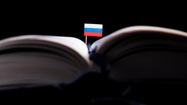 Cum modelează Kremlinul mințile elevilor din Rusia: „Mulți profesori nu vor să facă asta, dar sunt captivi”