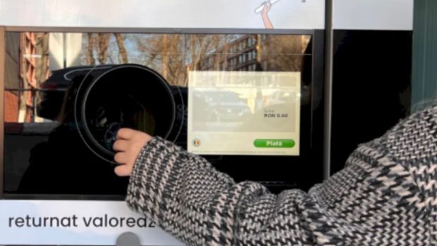 SGR ajunge în campusurile studențești din București. Primele sisteme de reciclare, inaugurate în Regie și Polizu 