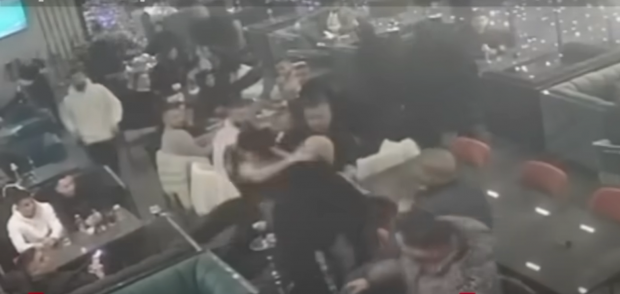 Percheziții la clanul Duduianu, după bătaia cu narghilele dintr-un restaurant de lux din București
