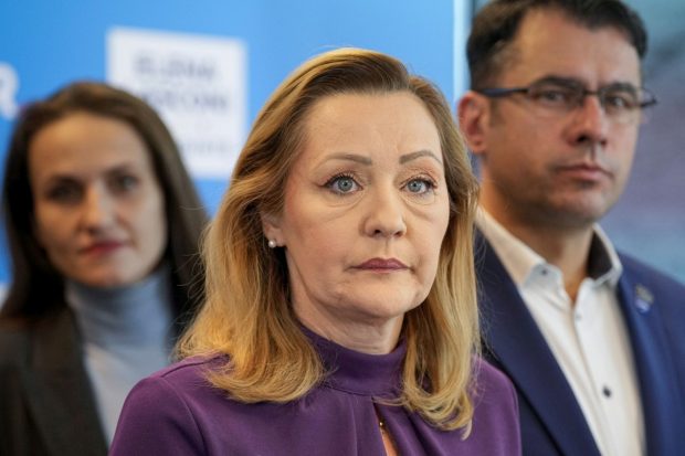 Prima voce din USR care i-a cerut Elenei Lasconi să se retragă pentru Nicușor Dan: „Electoratul nu te vrea. Sondajele interne sunt clare”