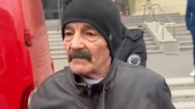 Vecinul lui David Popovici, primele declarații despre scandalul momentului: „N-am nimic cu băiatul. Taică-su s-a luat de mine”. De la ce ar fi pornit conflictul