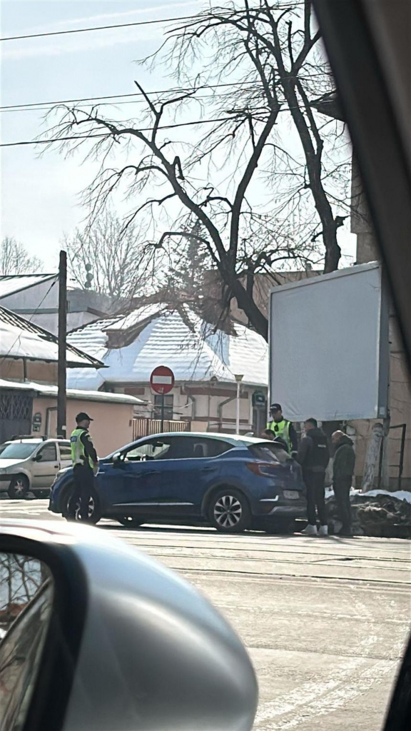 Momentul când Călin Georgescu e oprit în trafic de polițiști, pentru a fi dus cu mandat la Parchet
