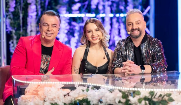 Imagine Stire Adrian Enache revine la TVR 2, ajutat de Iuliana Marciuc. Ce emisiune va prezenta alături de Ovi și Ilinca Băcilă: „M-am bucurat” | 2review.ro