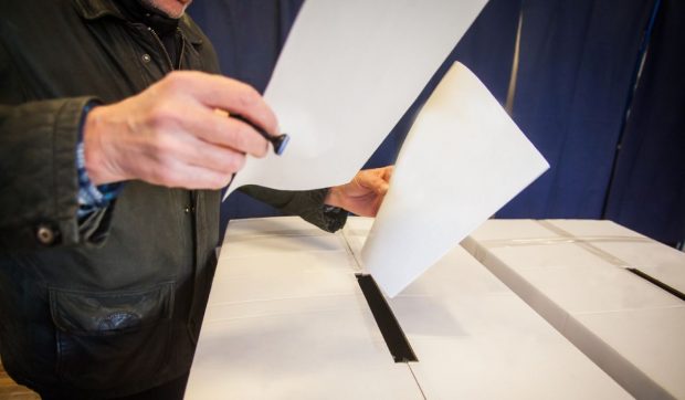Ce i-a unit pe românii care au votat în secția din Târgu Mureș, unde prezența la vot a depășit 120%