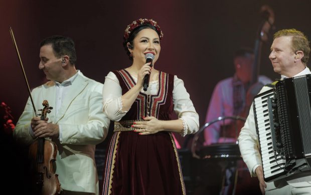Ce s-a întâmplat la concertul Andrei de la Bruxelles: „Ca să evităm o amendă uriașă de 125.000 de euro”. 6.000 de români au fost prezenți