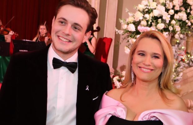 Surpriza primită de Andreea Esca de la băiatul ei. Ce a făcut Aris Eram pentru mama lui celebră: „De mic îmi plăcea să o surprind”