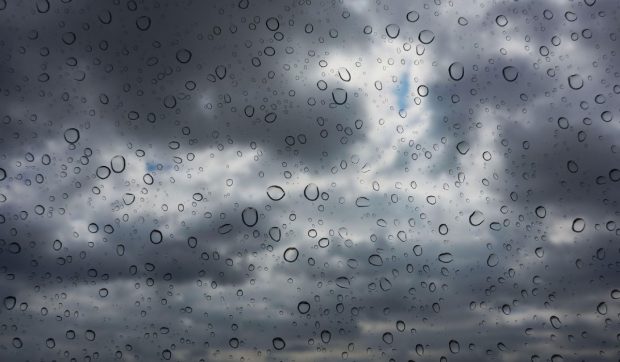 Avertizare meteo ANM de ploi de până la 100 l/mp. Harta zonelor afectate de fenomene meteo extreme