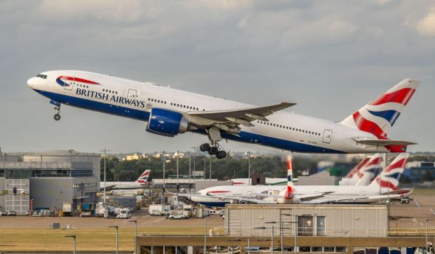 Cum a fost închis Heathrow de un simplu incendiu și cât de vulnerabil este cel mai mare hub din Europa: „Un aeroport de talie mondială, dar fără un plan B”