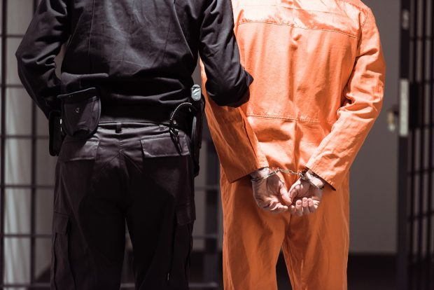 Criminalul Aurel Oltean, refuzat de 18 ori de la liberarea condiționată. De ce resping judecătorii cererea, deși a stat aproape 25 de ani în detenție