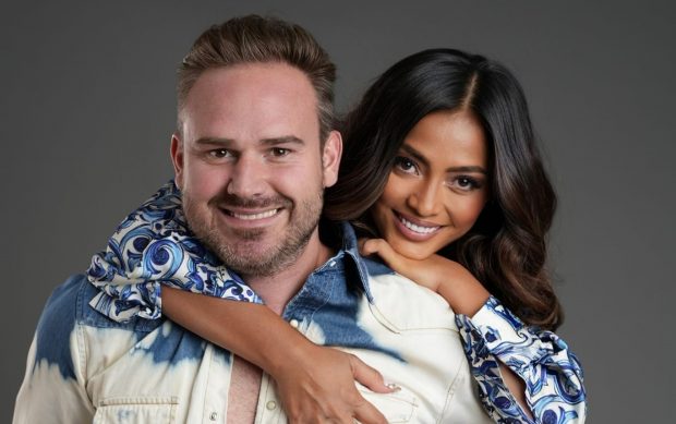 Imagine Stire Cum se simte soțul Bellei Santiago după ce a fost operat în Viena. „Are nevoie de recuperare. Eu zic că este foarte rău să spuneți că nu este real” | 2review.ro