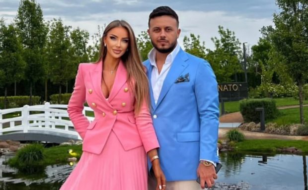Imagine Stire Cum se înțelege Bianca Drăgușanu cu familia lui Gabi Bădălău. Vizita pe care a făcut-o recent: „Toată familia e fericită” | 2review.ro