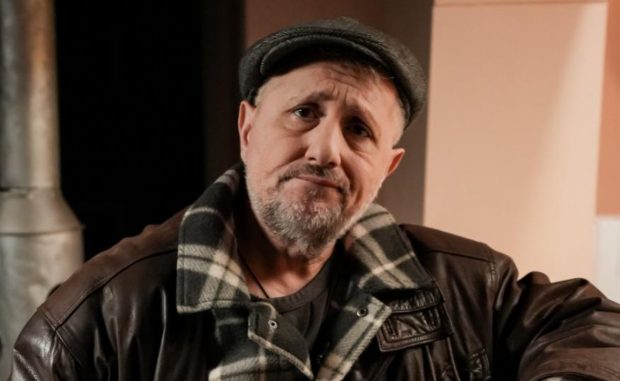  Actorul ia rolul lui Sandu, o provocare unică pentru cariera sa teatrală!