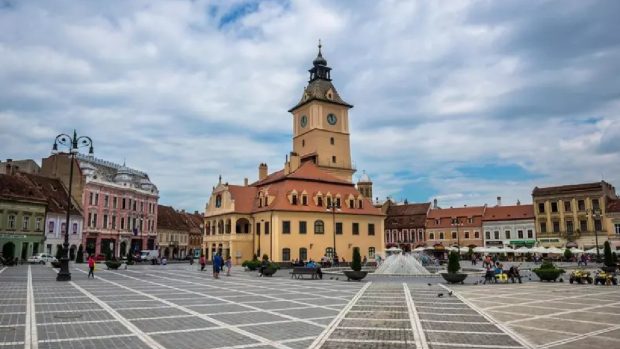 Turiştii străini au cheltuit în România peste 6,58 miliarde de lei, anul trecut. Peste 40% şi-au organizat sejurul pe cont propriu