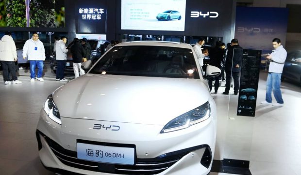 Chinezii pregătesc un nou salt tehnologic pentru maşinile electrice. Încărcarea rapidă pentru 300 km în doar 5 minute