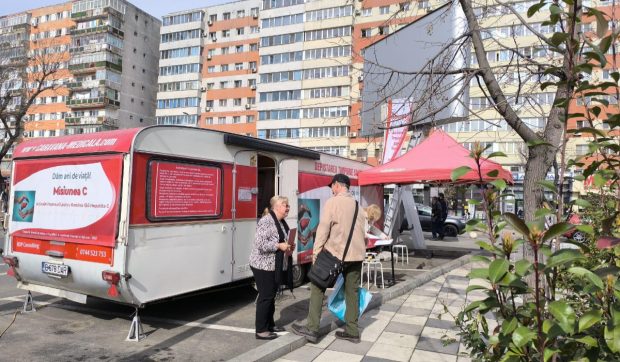Testare gratuită pentru hepatita C în sectorul 5 din București. Unde este amplasată caravana și în ce zile
