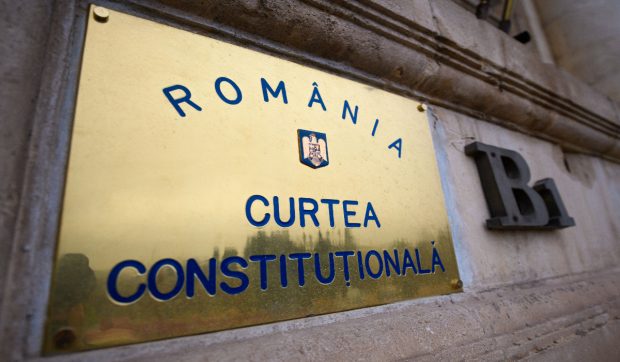Decizii contradictorii în instanță privind anularea alegerilor prezidențiale. Patru cereri de suspendare respinse la Galați, una amânată