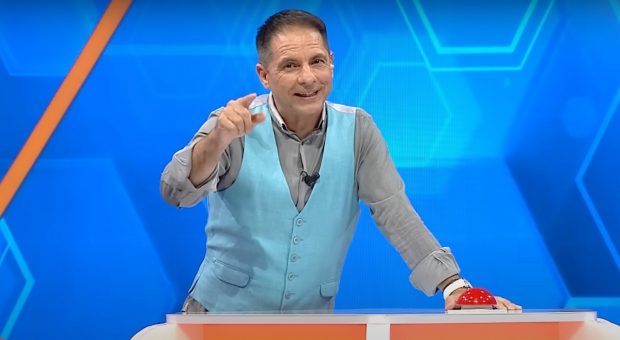 Dan Negru atacă TVR, după protestele violente de la BEC: „Televiziunea statului român sforăia. Făceți-le în timpul programului”