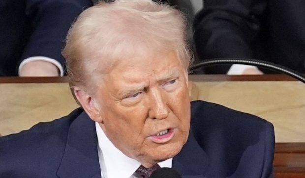 Șampania și parmezanul sunt amenințate de tarifele vamale ale lui Donald Trump. Cele mai bune alimente și vinuri din Europa ar putea deveni inaccesibile pentru consumatorii obișnuiți din SUA