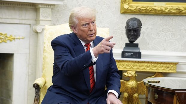 Donald Trump spune că i-a dat „un termen psihologic” lui Putin ca să accepte un armistițiu cu Zelenski: „Indiferent dacă îl place sau nu”