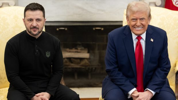 Planul lui Donald Trump ca să scape de Volodimir Zelenski: va da din nou arme Ucrainei doar după ce președintele demisionează