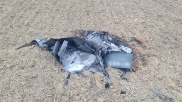 Fragmente dintr-o dronă rusească cu încărcătură de luptă activă au căzut în România, în județul Galați