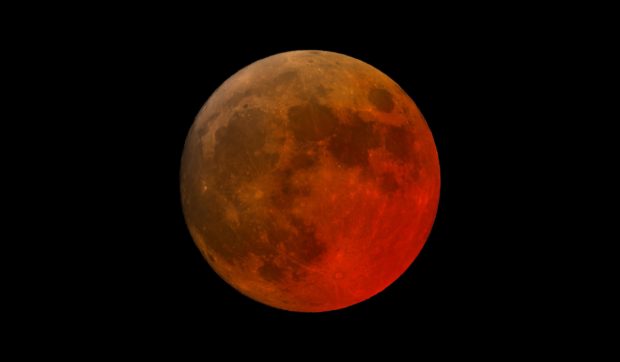 Eclipsă totală de Lună pe 14 martie 2025. Ce se poate vedea din România