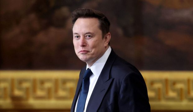 Elon Musk dă vina pe ucraineni pentru atacurile care vizează rețeaua X, deși un grup de hackeri pro-palestinieni le-a revendicat deja