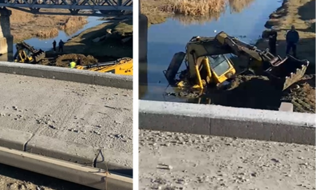 Excavator căzut lângă Ploiești în râul Teleajen, în timp ce lucra pe un pod. „Îi văd în fiecare dimineață”