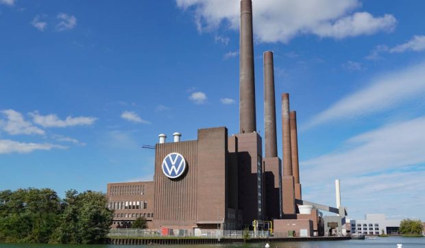Principalul acționar de la Volkswagen se așteaptă la pierderi record, de 20 de miliarde de euro, pentru 2024