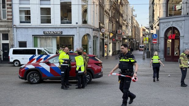 Suspectul care a înjunghiat cinci oameni în Amsterdam este un bărbat din estul Ucrainei