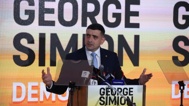 George Simion, învins în instanță de Anatol Șalaru, care îl acuzase că s-a întâlnit cu spioni ruși