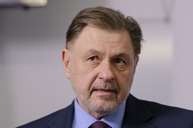 Medicii îi cer demisia ministrului sănătății, Alexandru Rafila, dacă nu vor fi plătiți conform legii pentru orele de gardă: „Nu vă impunem să rămâneți în funcție”