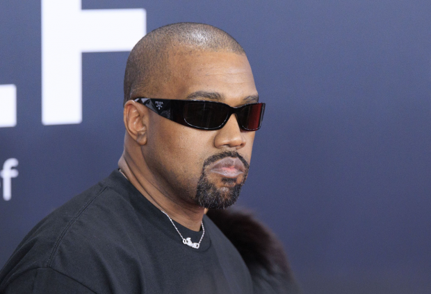 Kanye West ar dori să obțină o viză de antreprenor în România. „Simte că prezentul și viitorul său sunt limitate în SUA”