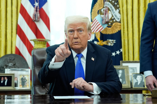 Zece săptămâni care au zguduit lumea. Pe multe fronturi și cu o grabă deliberată, America își vaporizează puterea