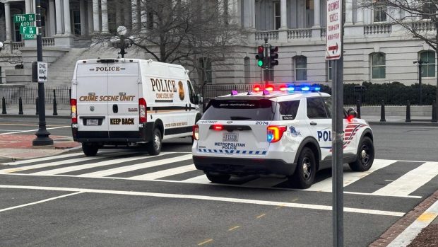 Un bărbat înarmat a fost împușcat lângă Casa Albă, la Washington, de agenți ai Secret Service