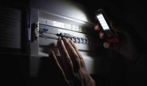 Se oprește curentul în București și alte 9 județe, în perioada 6 – 9 mai 2025. Lista zonelor și ora la care se ia lumina