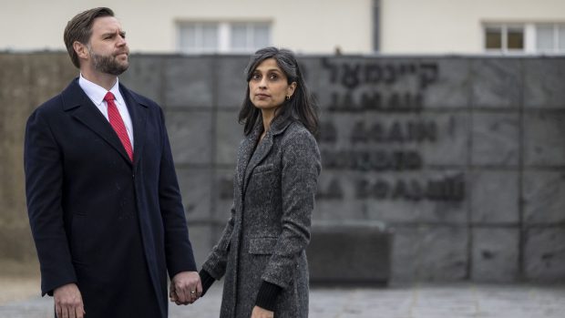 Usha Vance suferă o umilință în Groenlanda după ce oficialii americani nu găsesc lideri pentru întâlnire