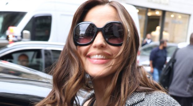 Imagine Stire Jennifer Garner a luat decizia după ce a fost fotografiată cu Ben Affleck. Alături de cine a fost surprinsă în Los Angeles | 2review.ro