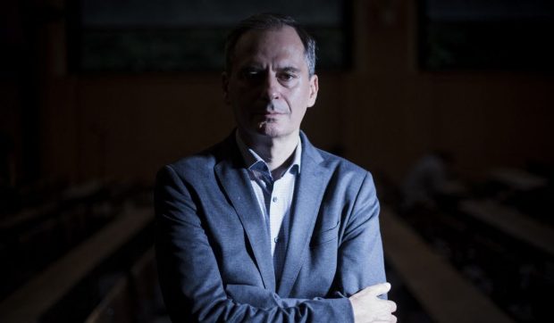 Jurnalistul Hristo Grozev, vânat în Europa după ce a expus mașina de ucis a lui Putin: „Plănuiau să-mi răpească familia și să ne gazeze în somn”