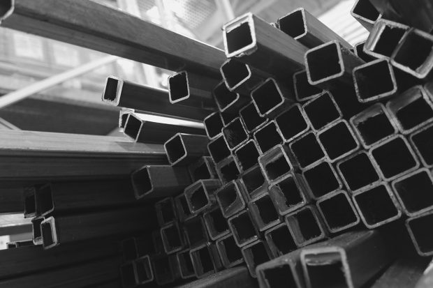 Cele mai comune materiale de construcție și utilizarea țevii pătrate în diverse tipuri de construcții