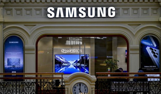 Samsung Electronics vrea să adauge Mercedes Benz lângă BMW pe lista marilor cumpărători de baterii electrice