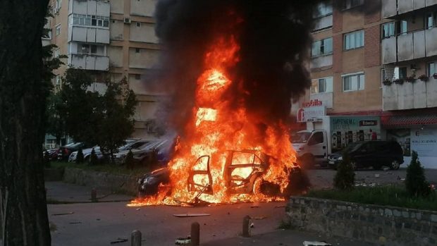 Laura Crișan, fiica afaceristului Ioan Crișan, mort în atentatul cu bombă din Arad, trimisă în judecată după patru ani, alături de două persoane