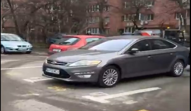 Avertisment pentru locuitorii din sectorul 3: cine nu mută mașina va primi amendă și poate pierde locul de parcare